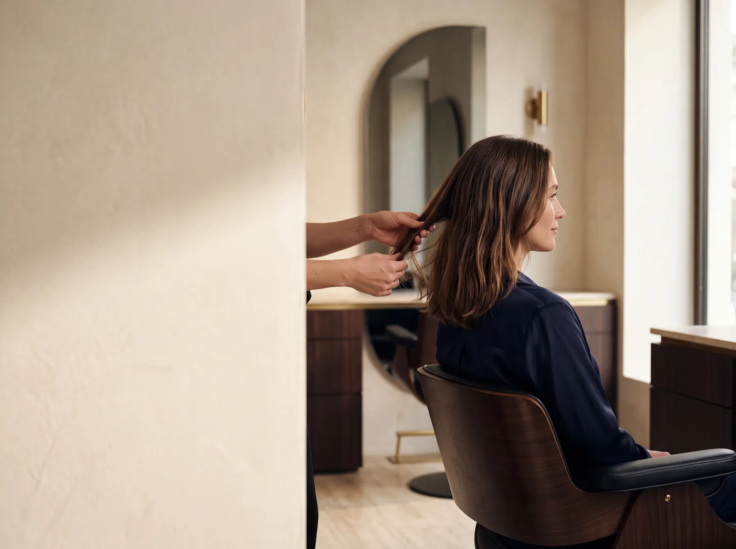 YUSUF Hair Salon Alanya iç mekan salon atmosferi